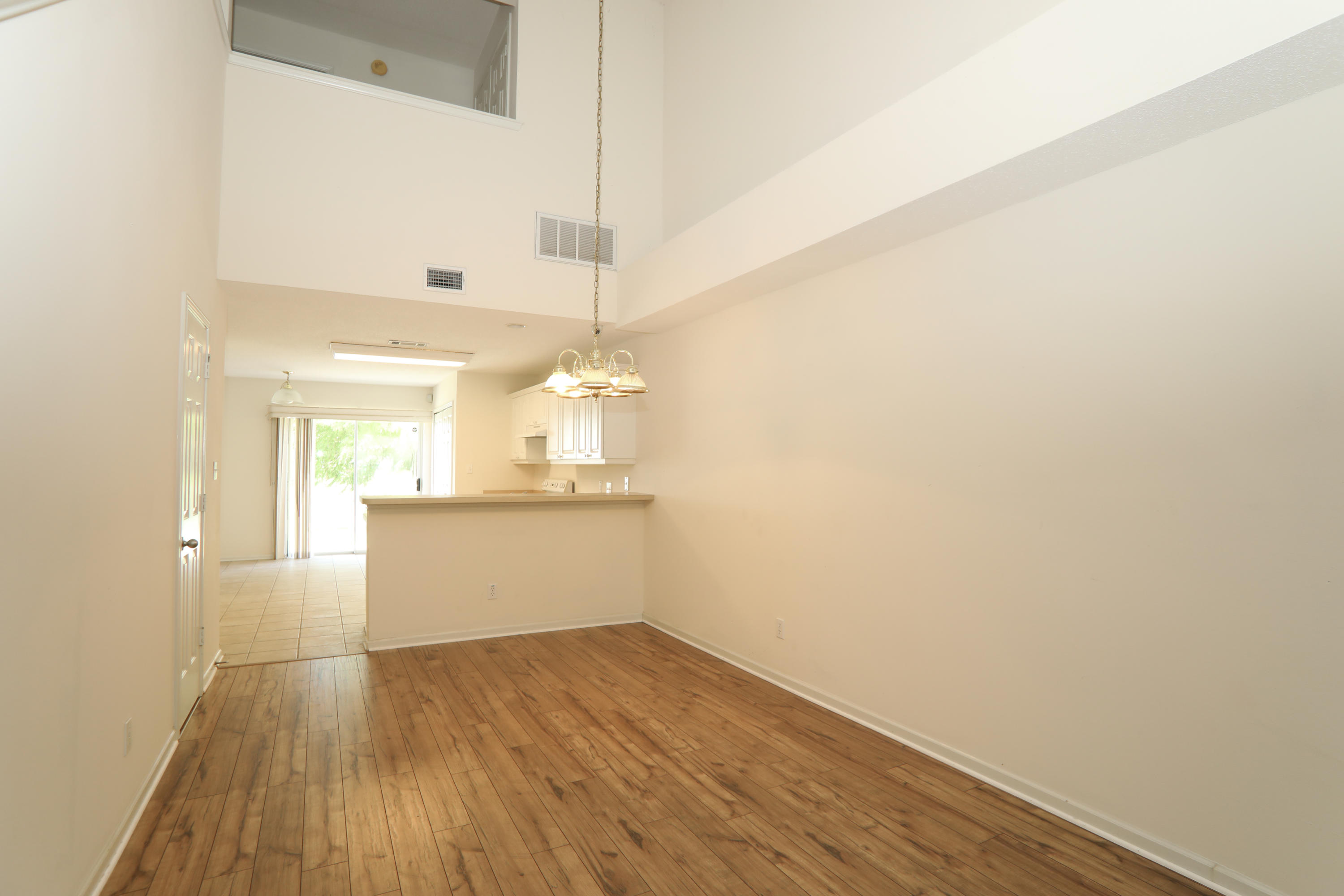 TIGER LAKE - Residential