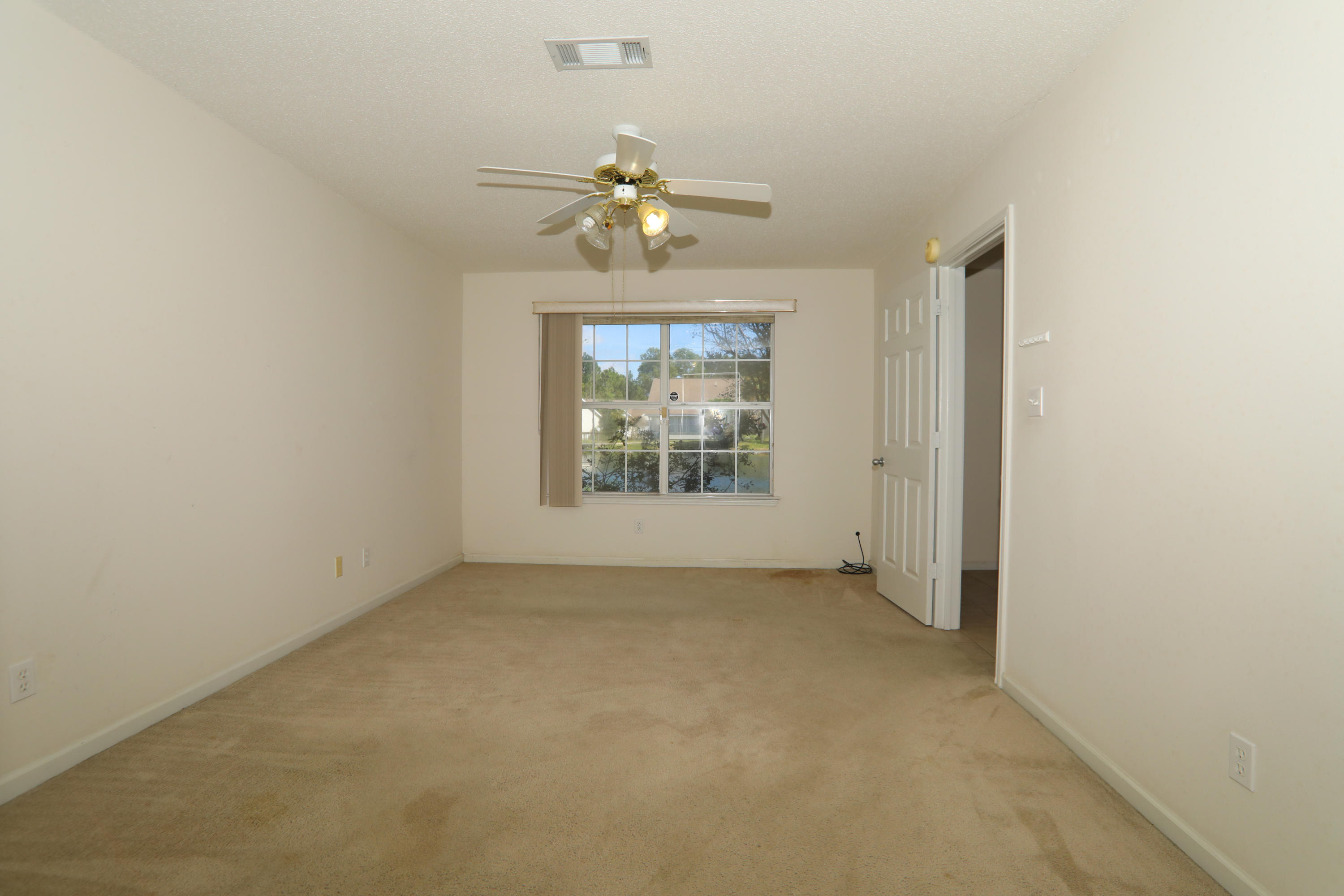 TIGER LAKE - Residential