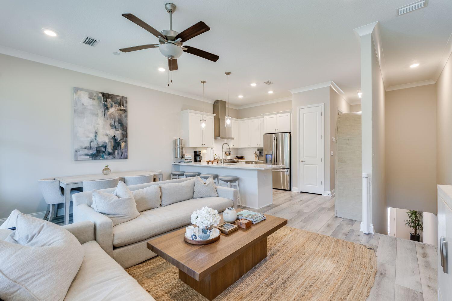 Kara Lake Townhomes - Residential Lease