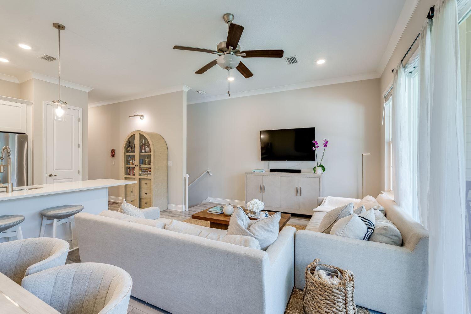 Kara Lake Townhomes - Residential Lease