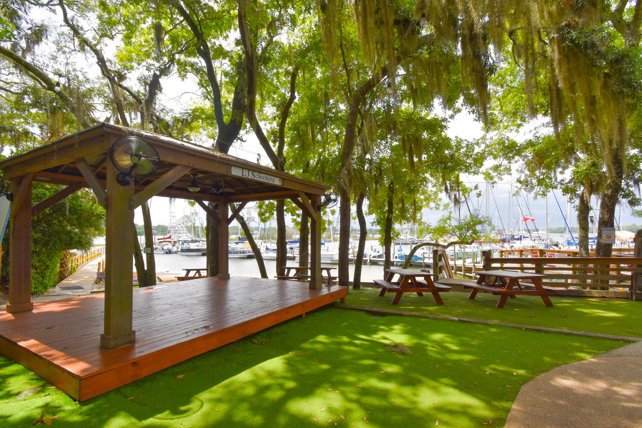 BLUEWATER BAY VILLAGE 1B - Residential