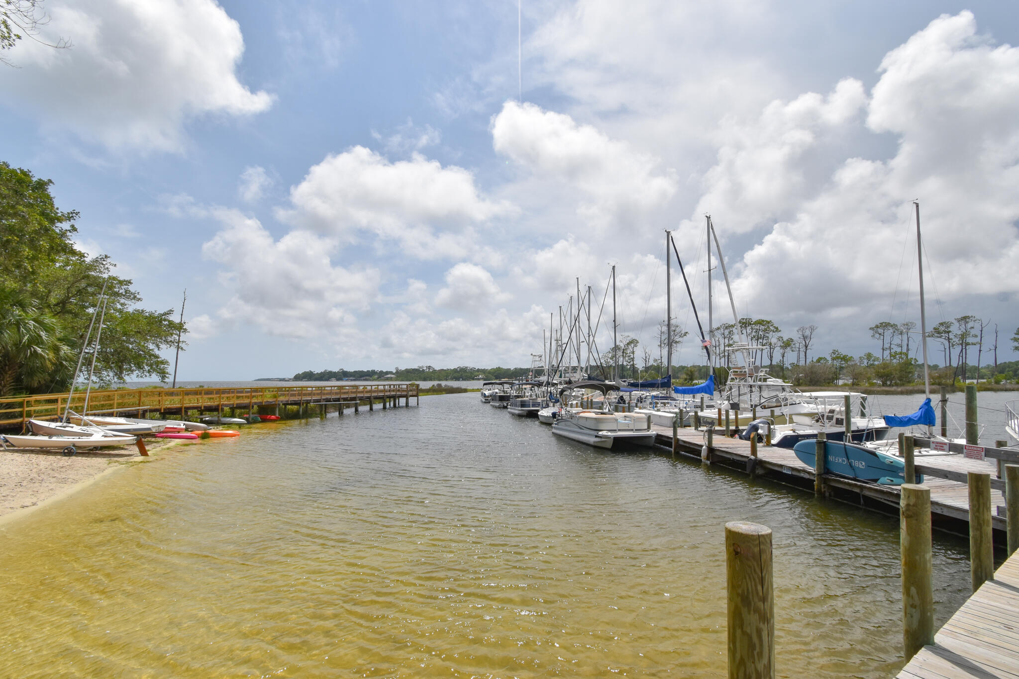 BLUEWATER BAY VILLAGE 1B - Residential