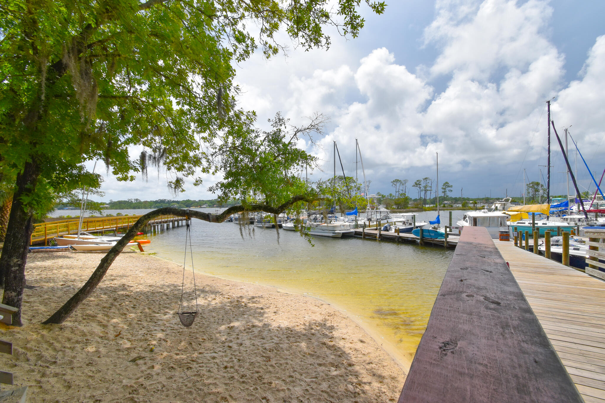 BLUEWATER BAY VILLAGE 1B - Residential