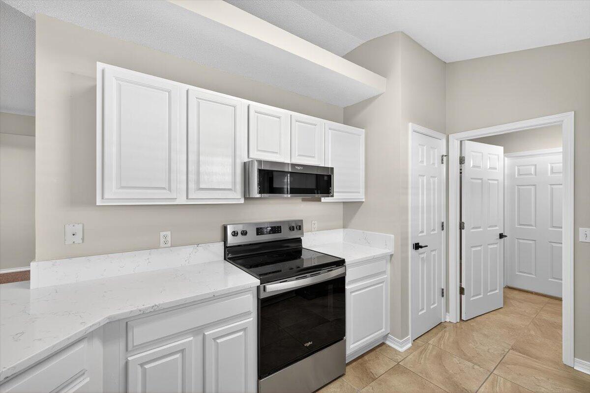 LIGHTHOUSE POINTE - Residential