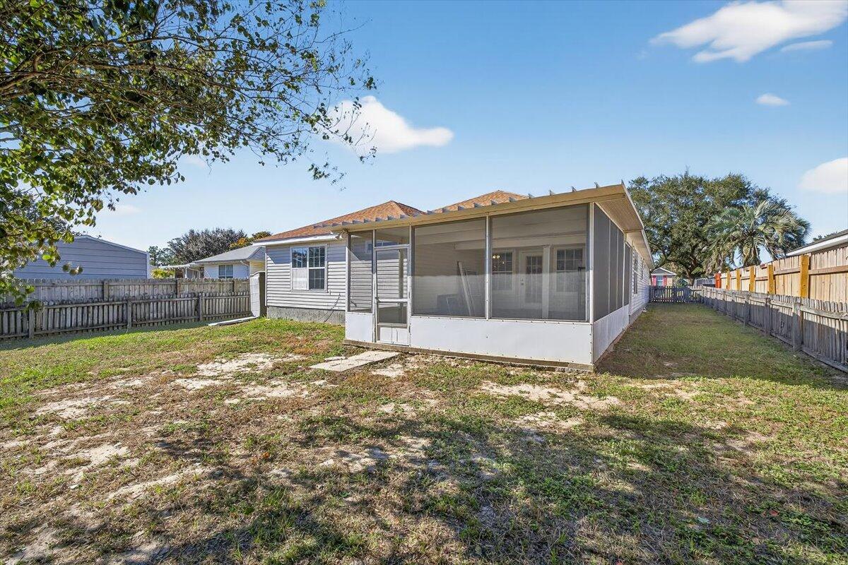 LIGHTHOUSE POINTE - Residential