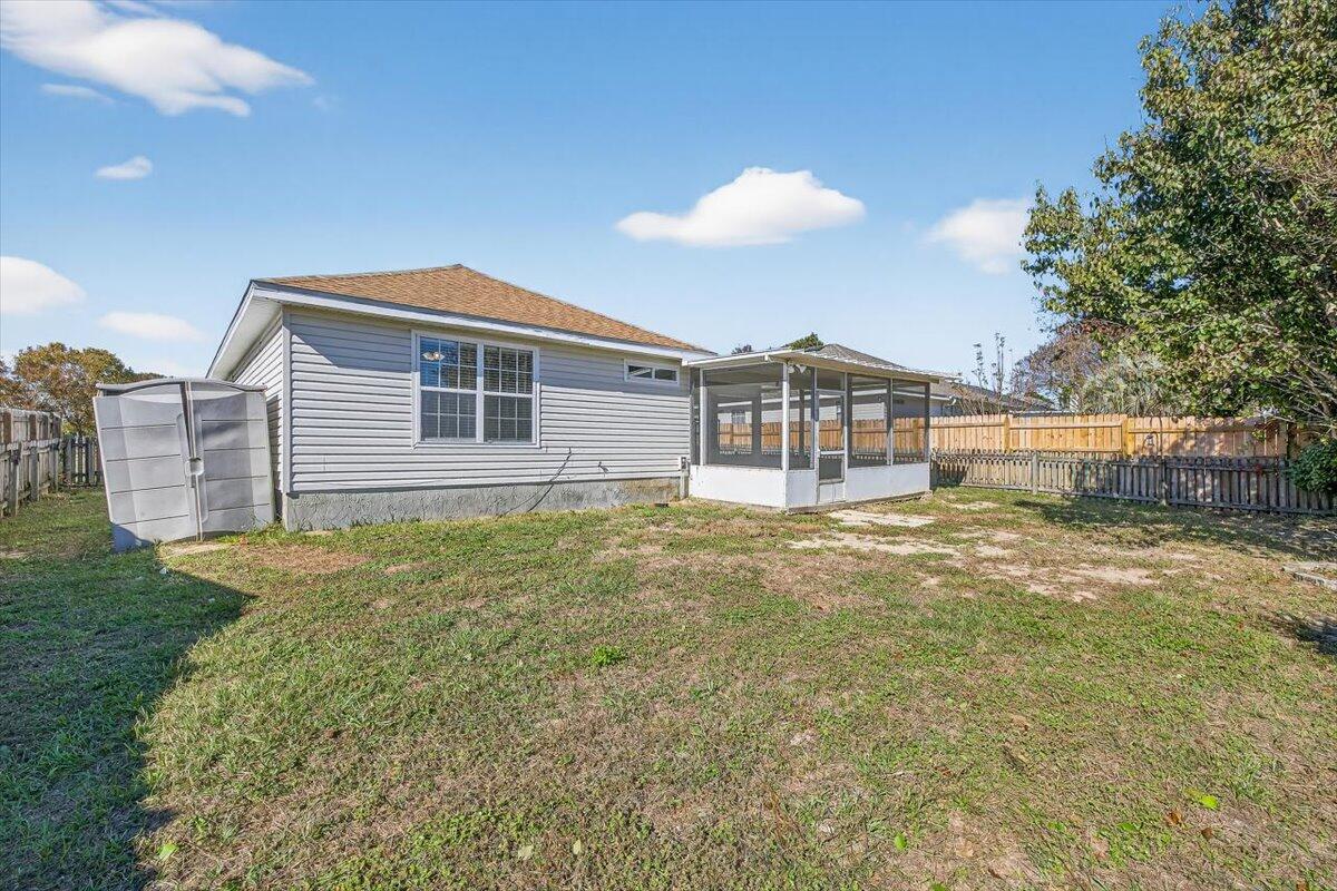 LIGHTHOUSE POINTE - Residential