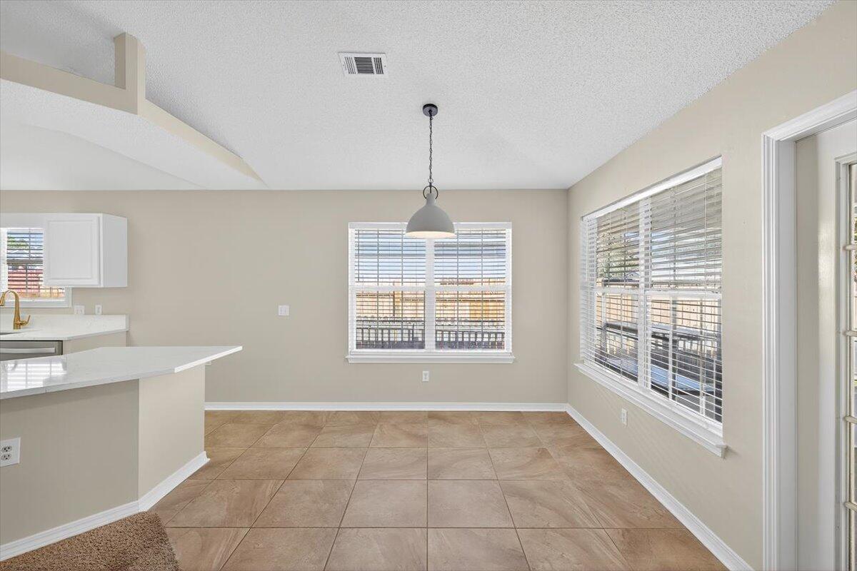 LIGHTHOUSE POINTE - Residential