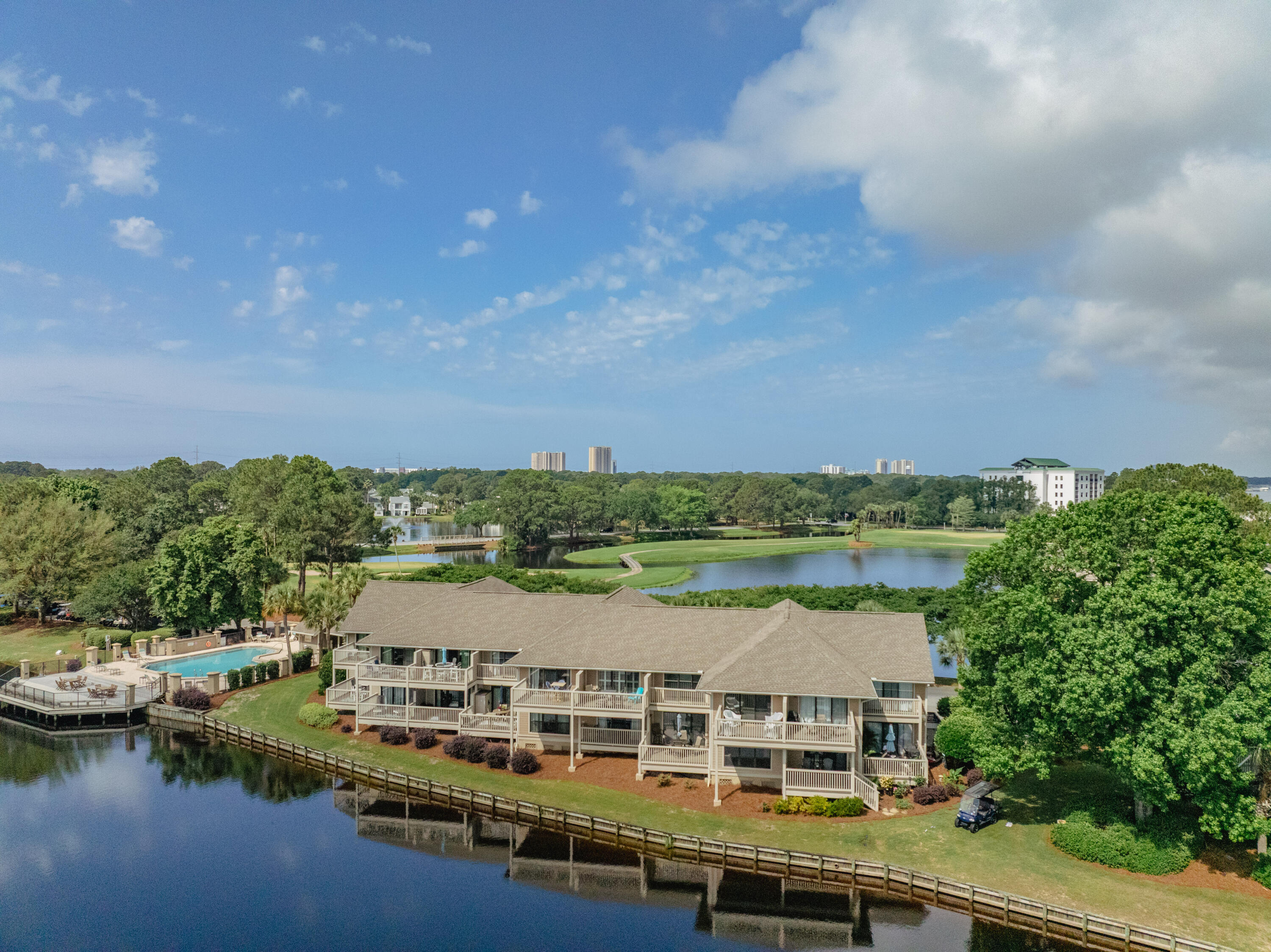HARBOUR POINT CONDO - Residential