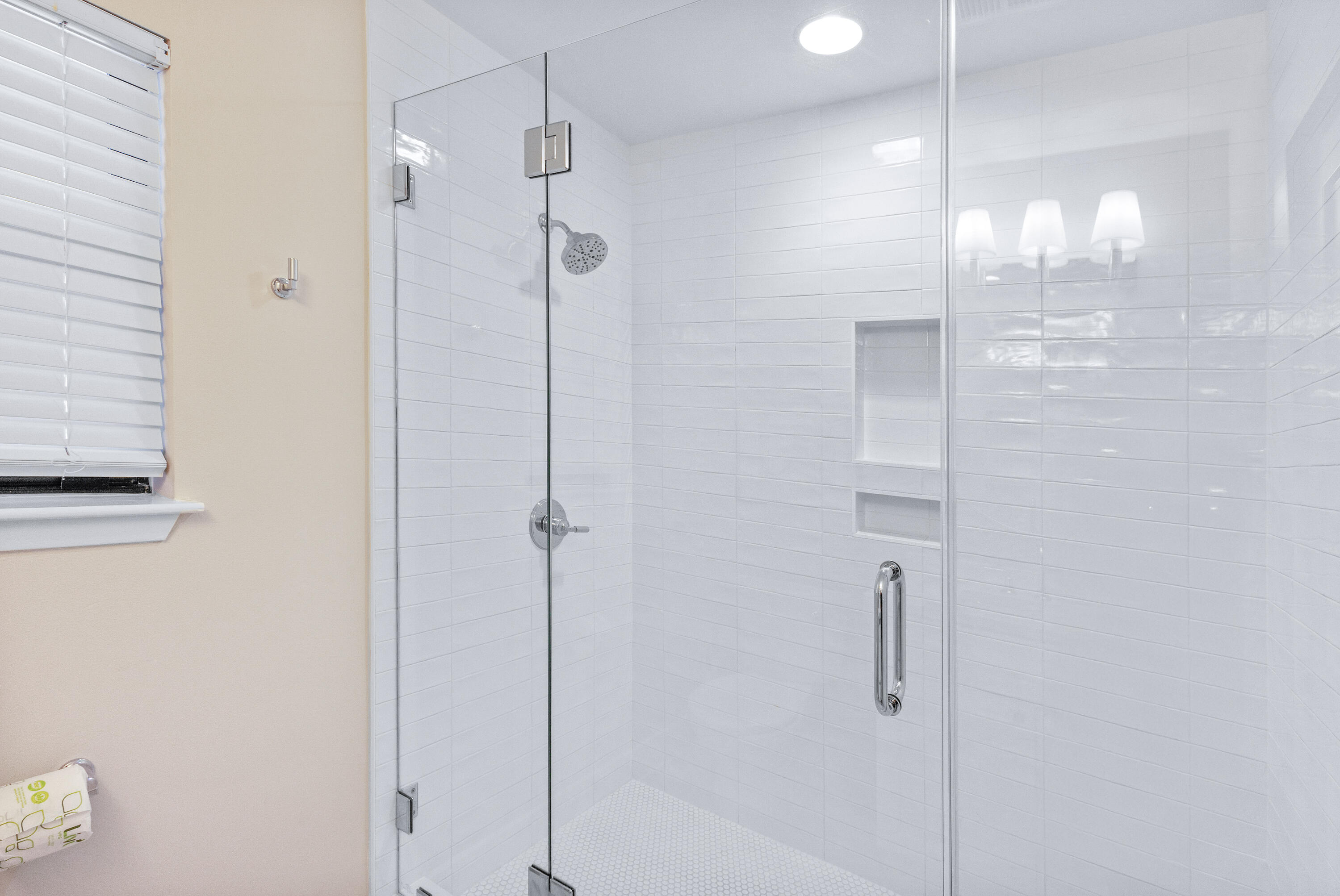 HARBOUR POINT CONDO - Residential