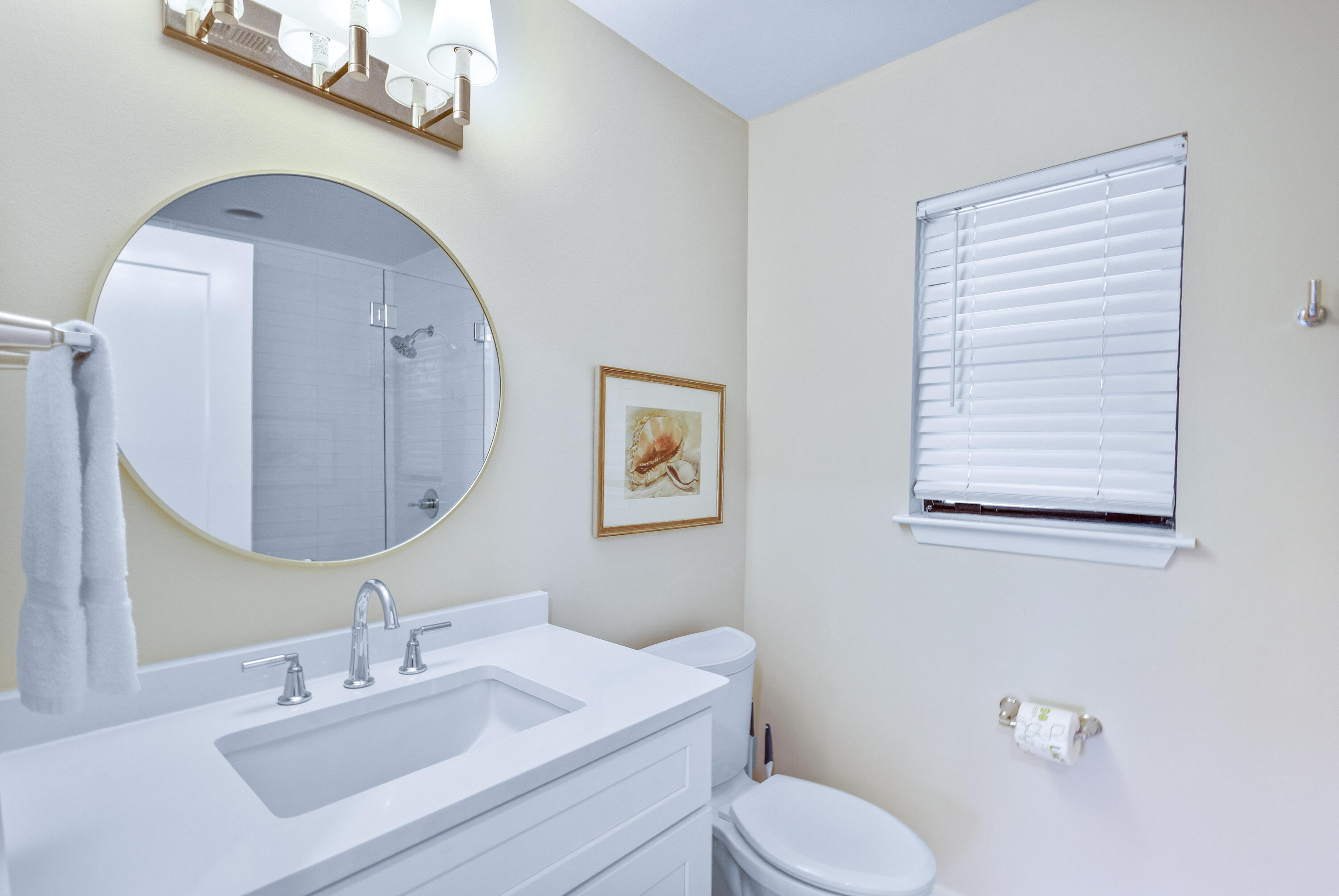 HARBOUR POINT CONDO - Residential