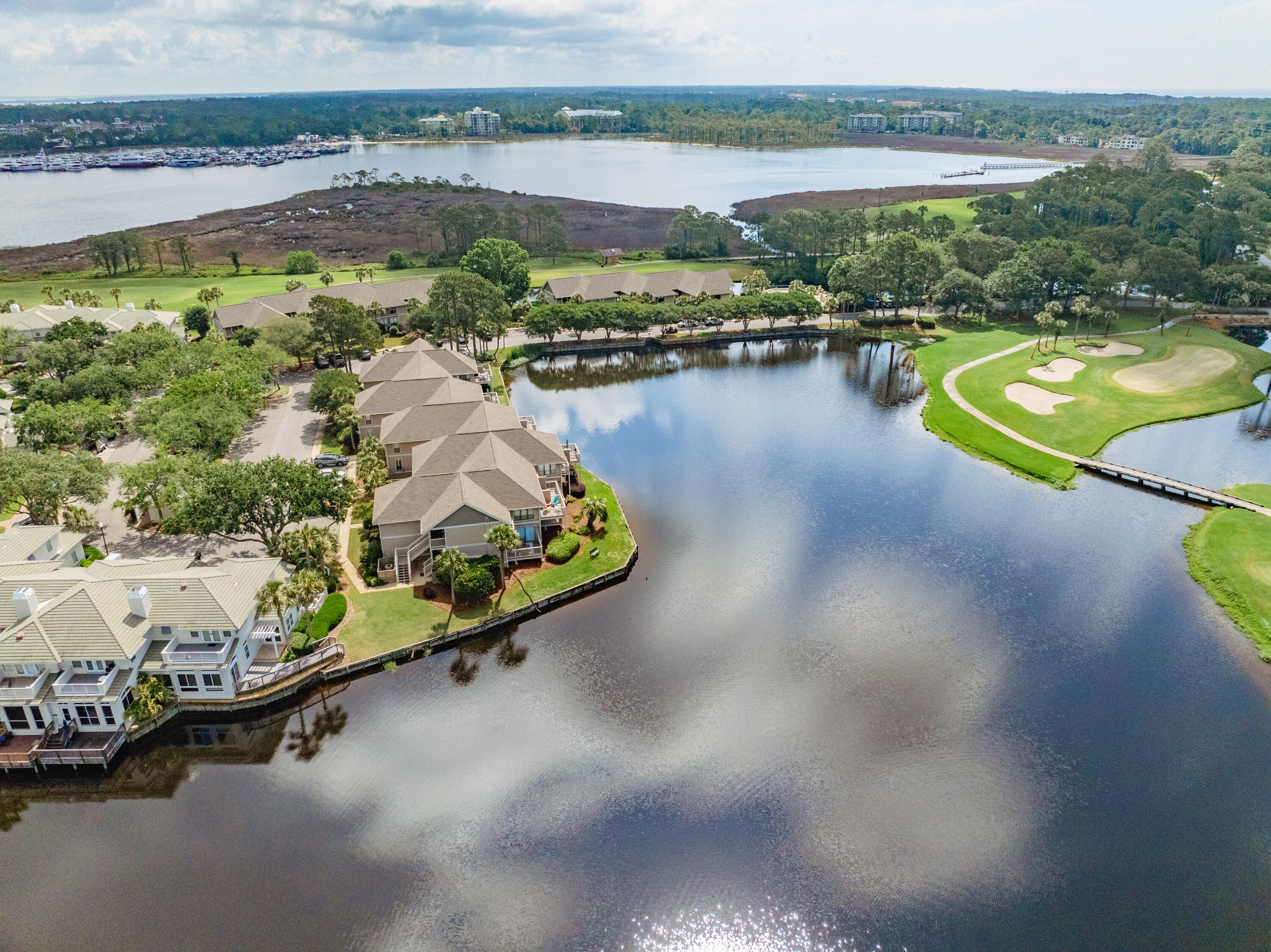 HARBOUR POINT CONDO - Residential