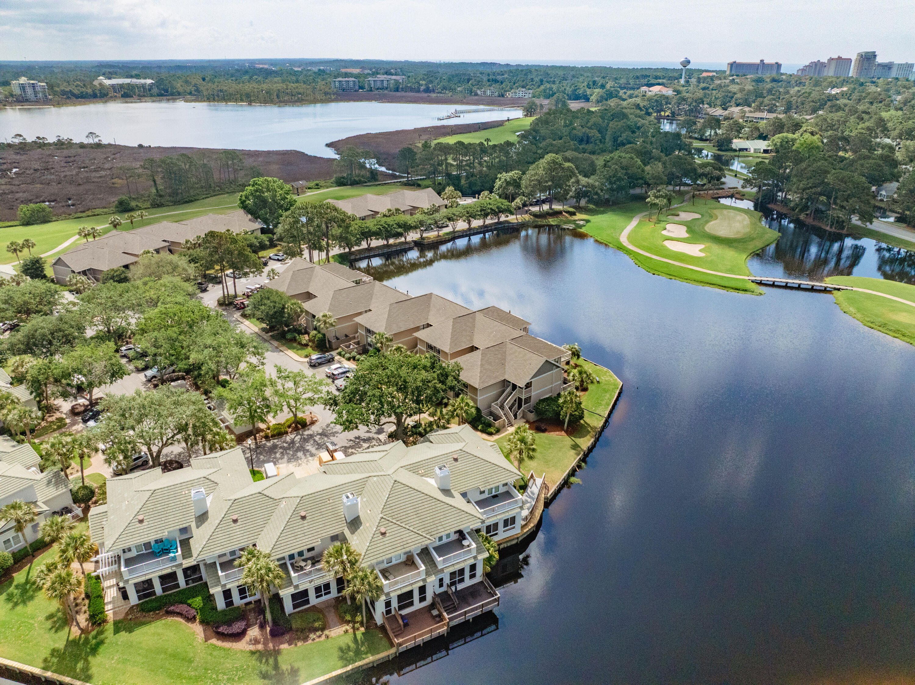 HARBOUR POINT CONDO - Residential