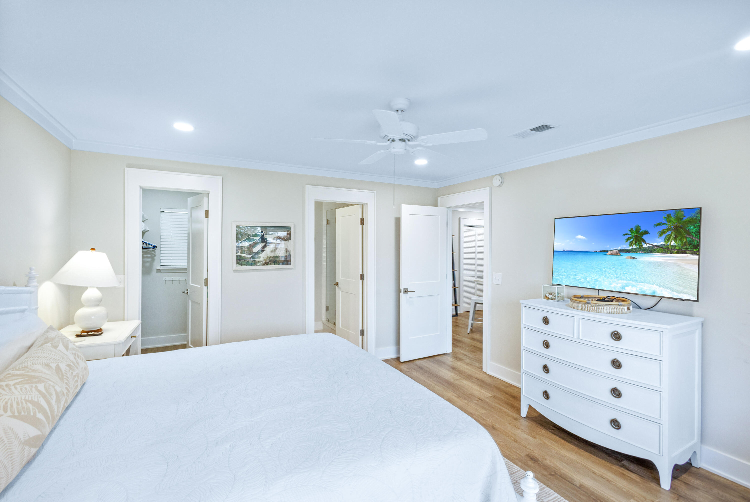 HARBOUR POINT CONDO - Residential