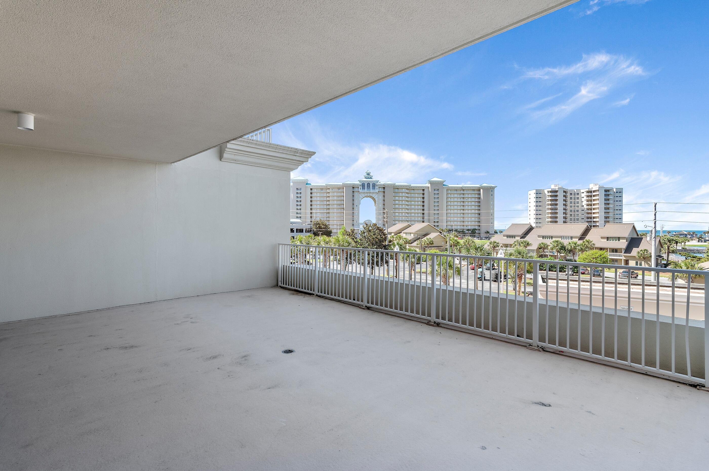 ARIEL DUNES II - Residential