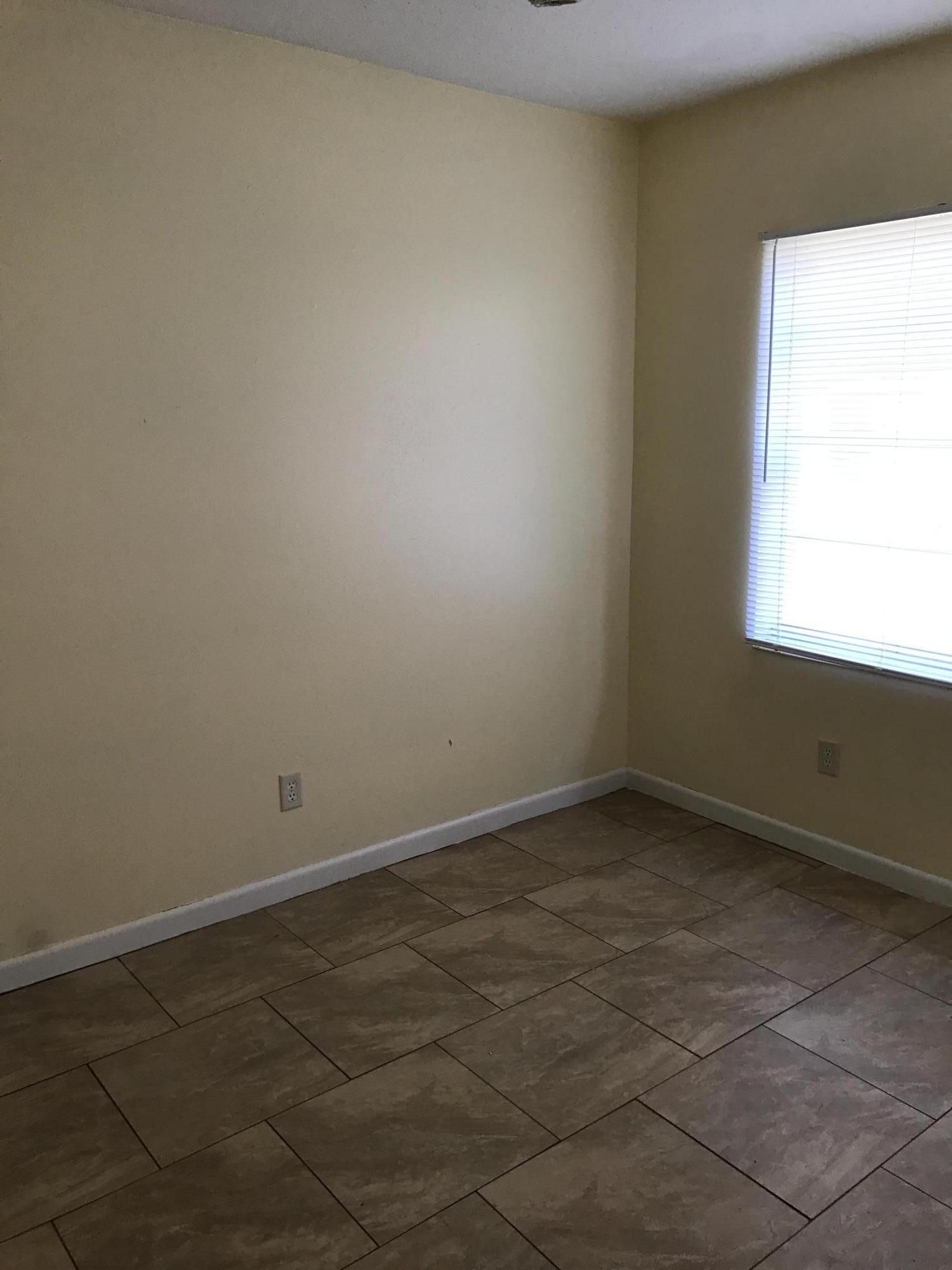 WINTHROP PLACE LOT 25 BLK 6 - Residential Lease