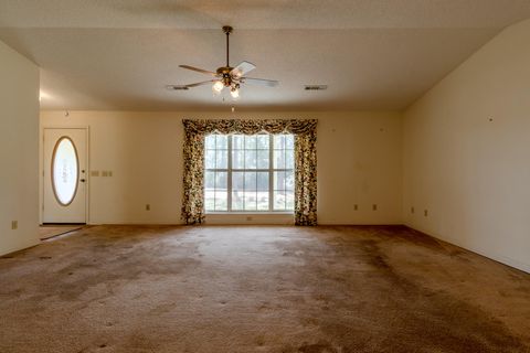 A home in Bonifay