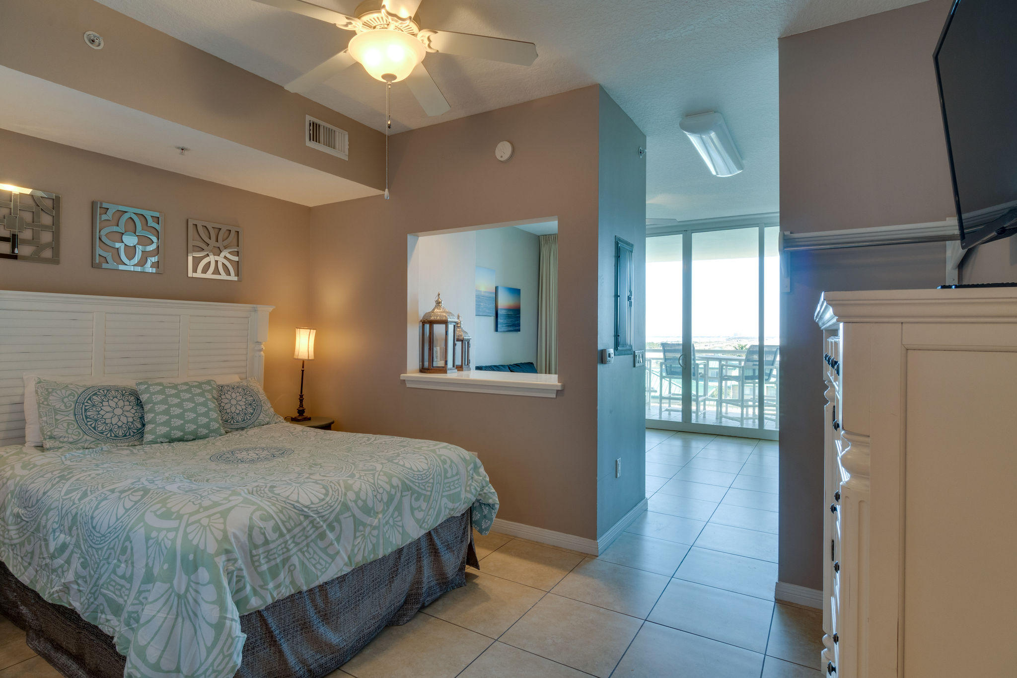 DESTIN WEST GULFSIDE VILLAS - Residential