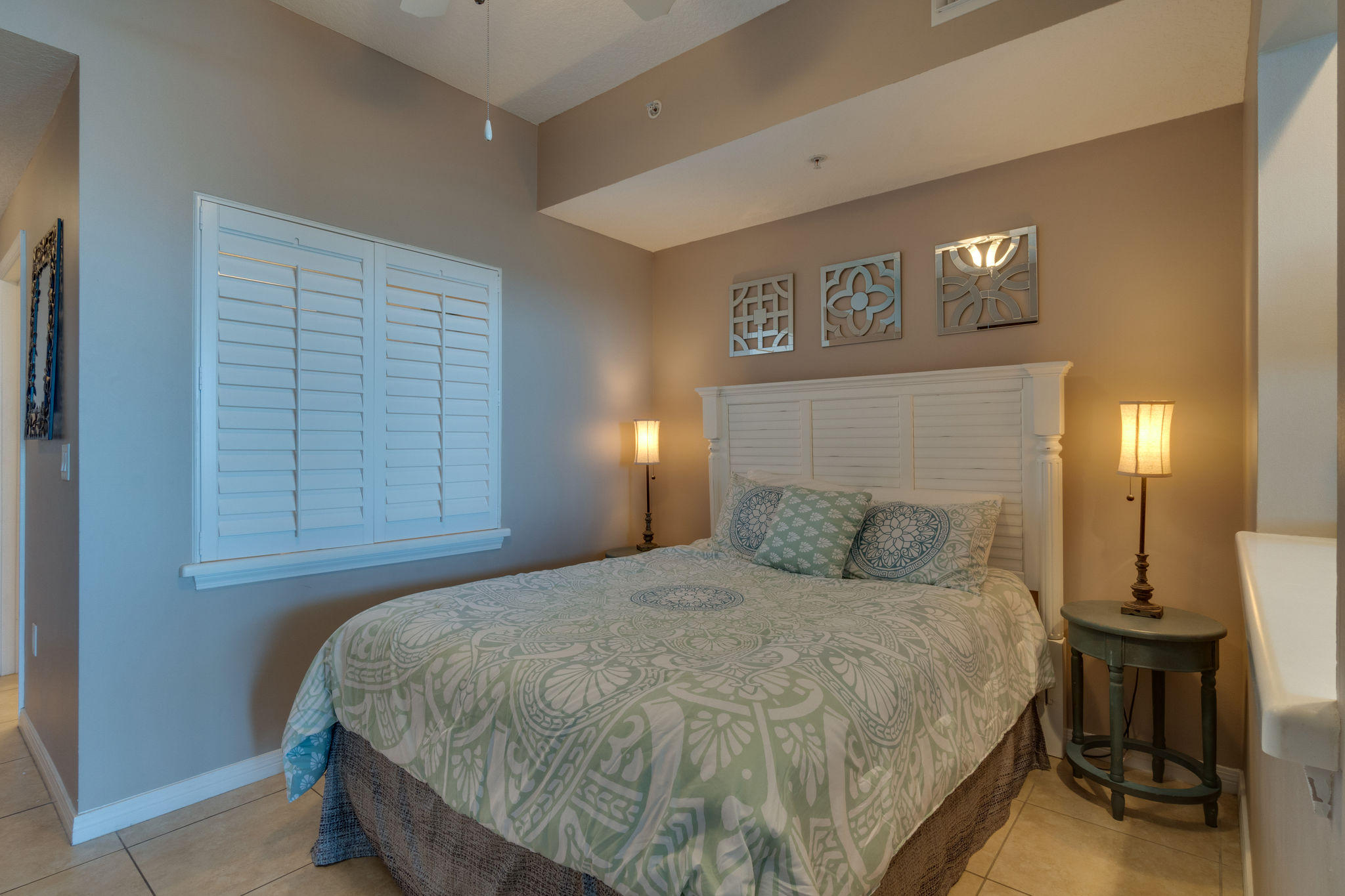 DESTIN WEST GULFSIDE VILLAS - Residential