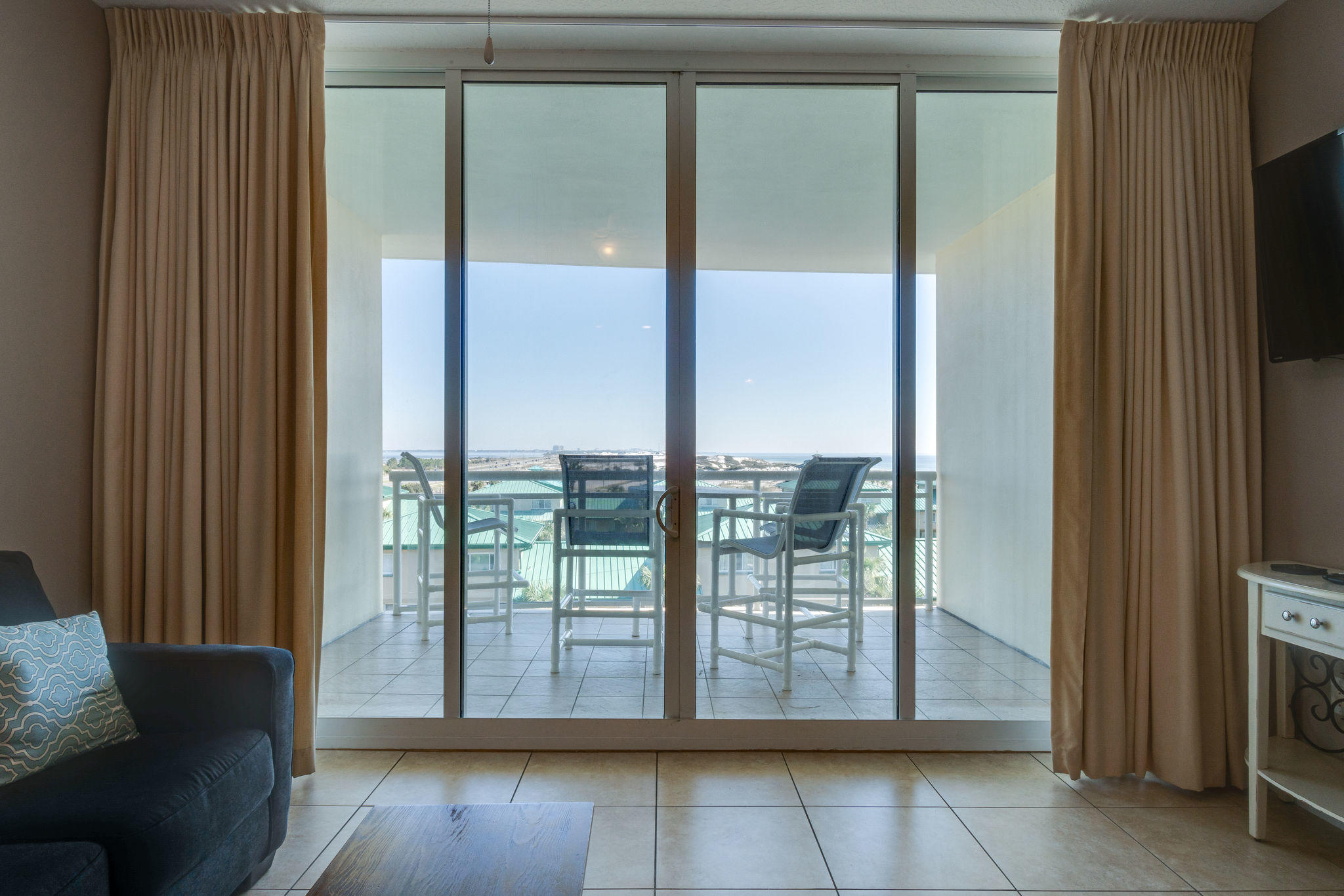 DESTIN WEST GULFSIDE VILLAS - Residential
