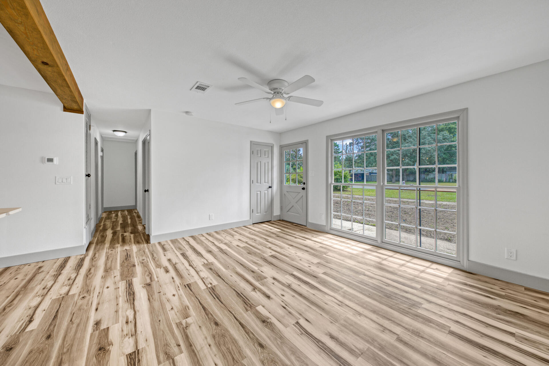 CAROL ANNE MANOR - Residential