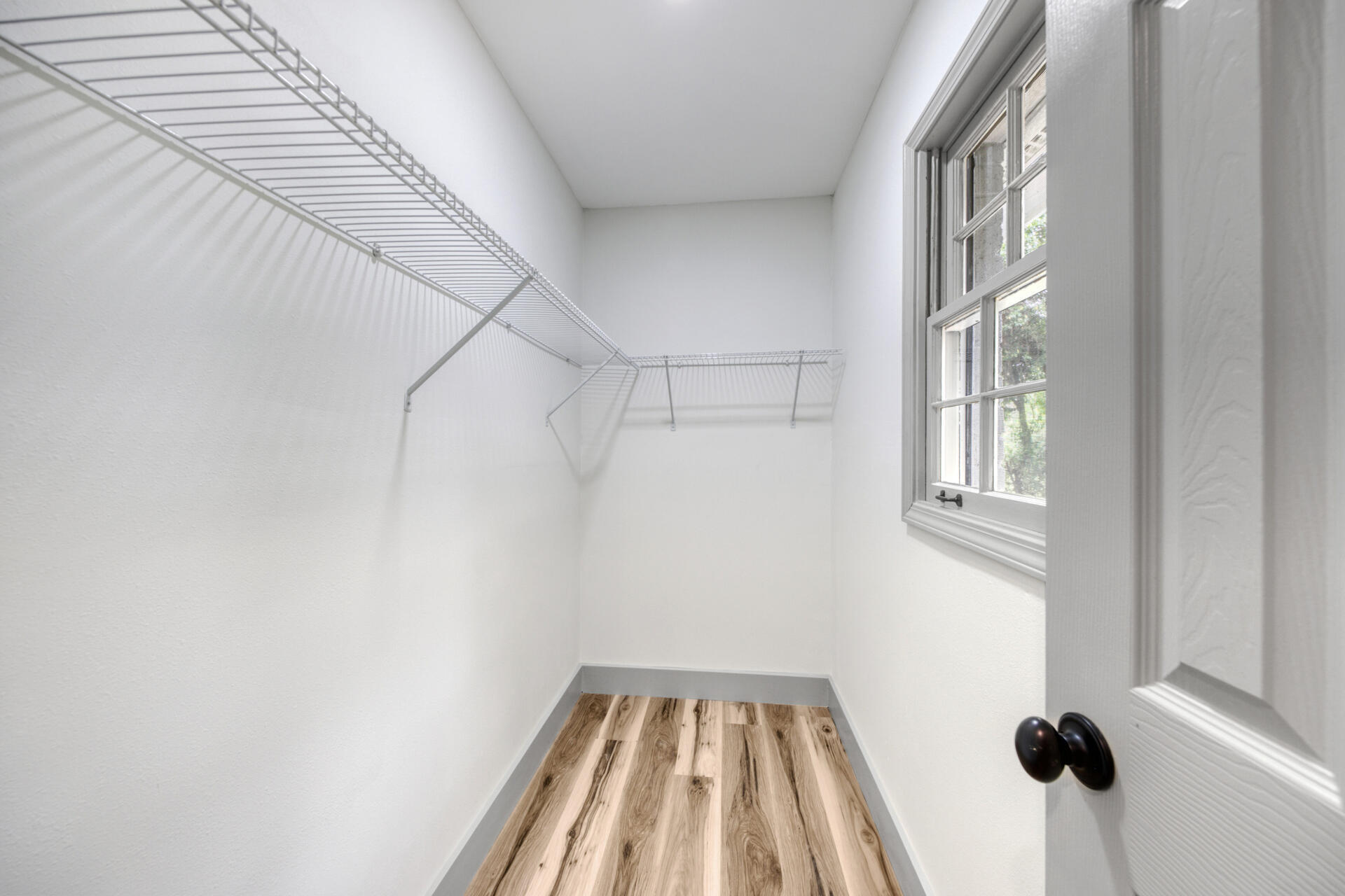 CAROL ANNE MANOR - Residential