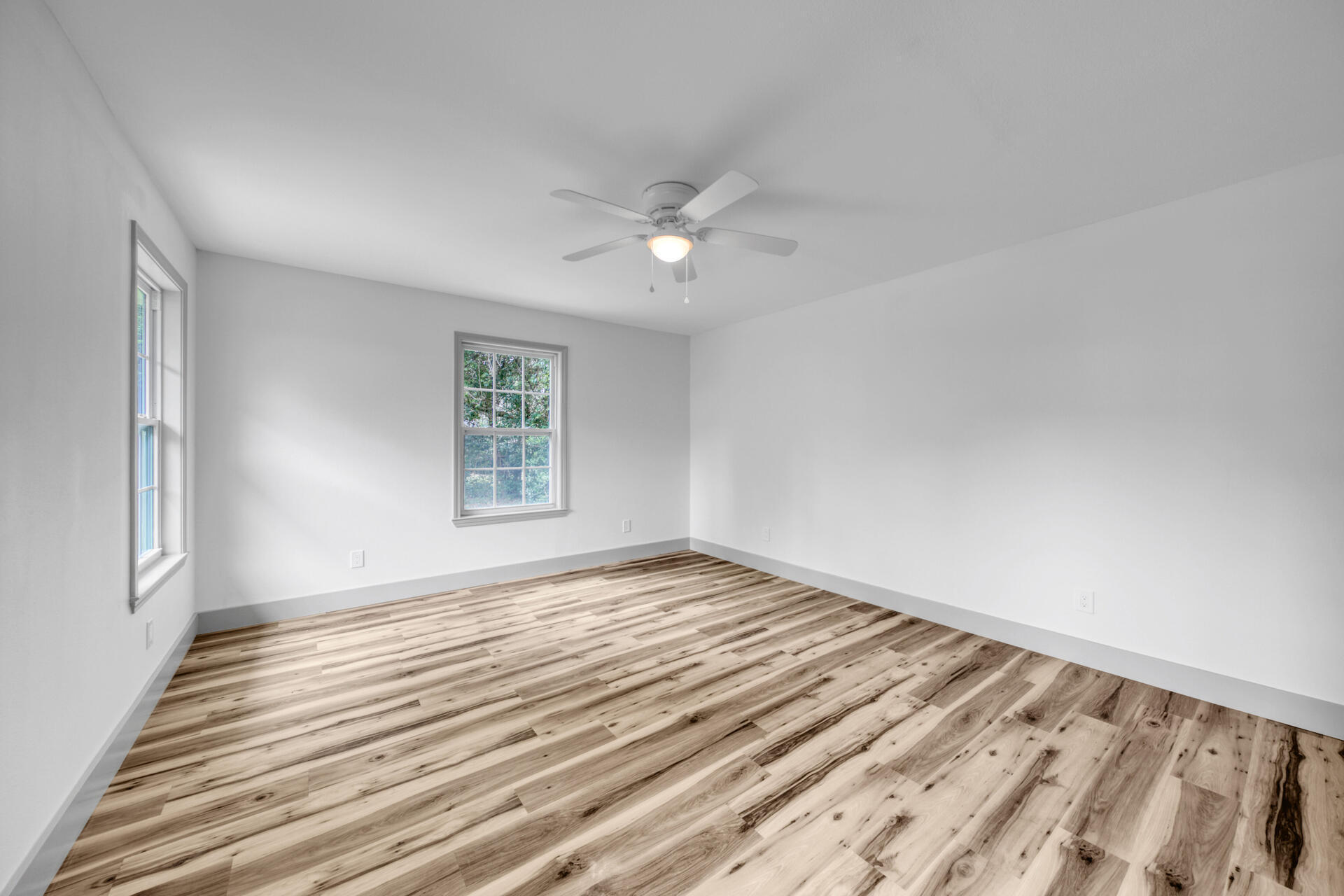 CAROL ANNE MANOR - Residential