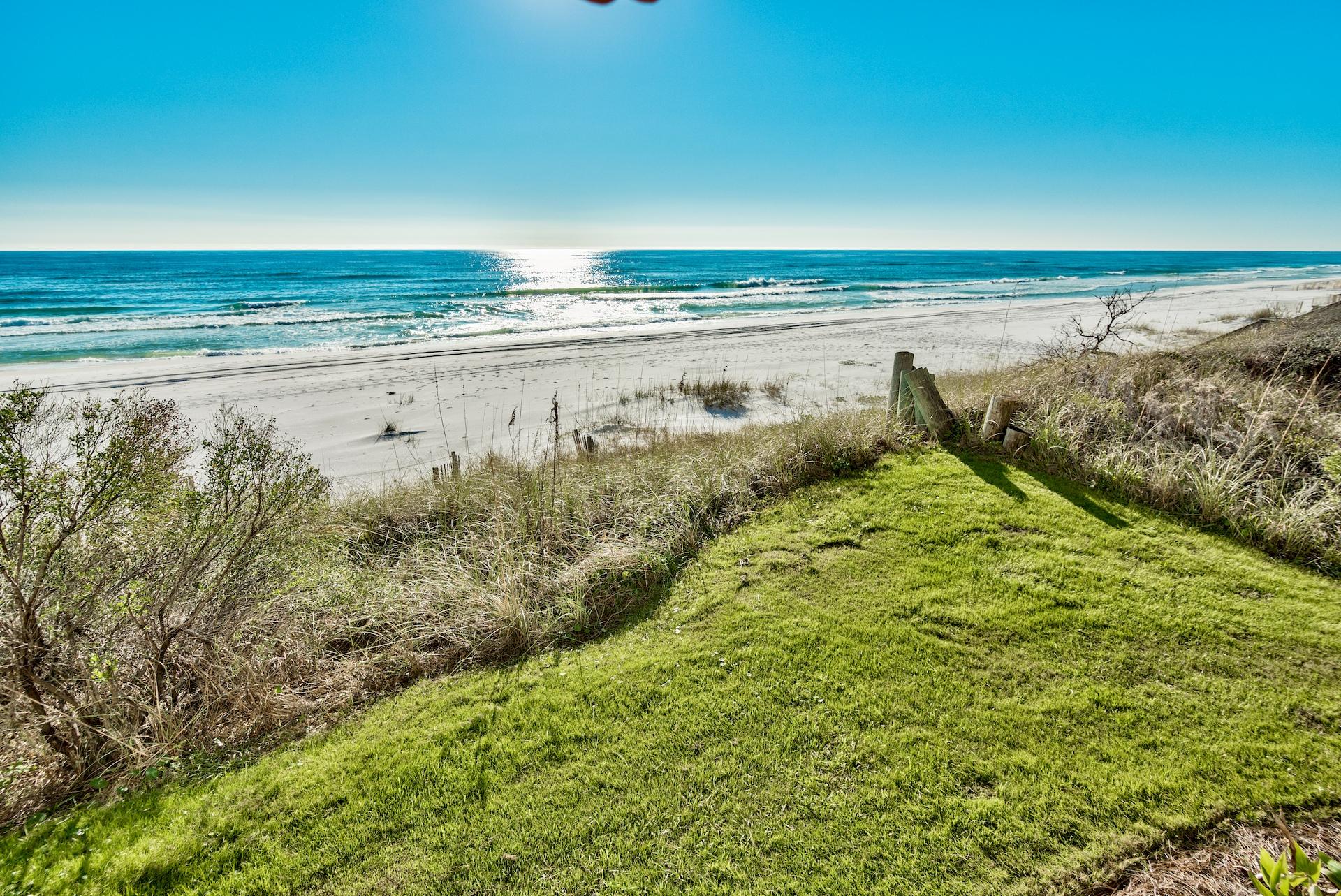 WHISPERING SANDS CONDO - Residential