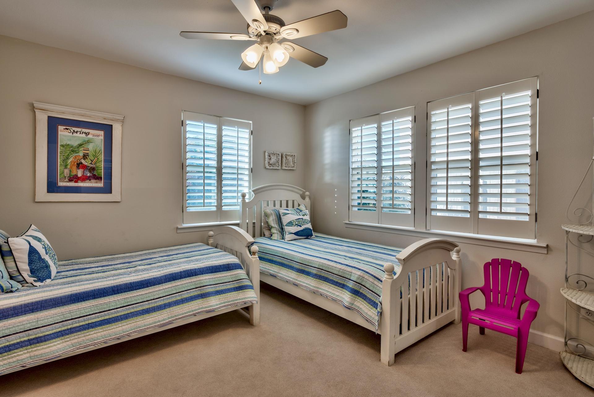 WHISPERING SANDS CONDO - Residential