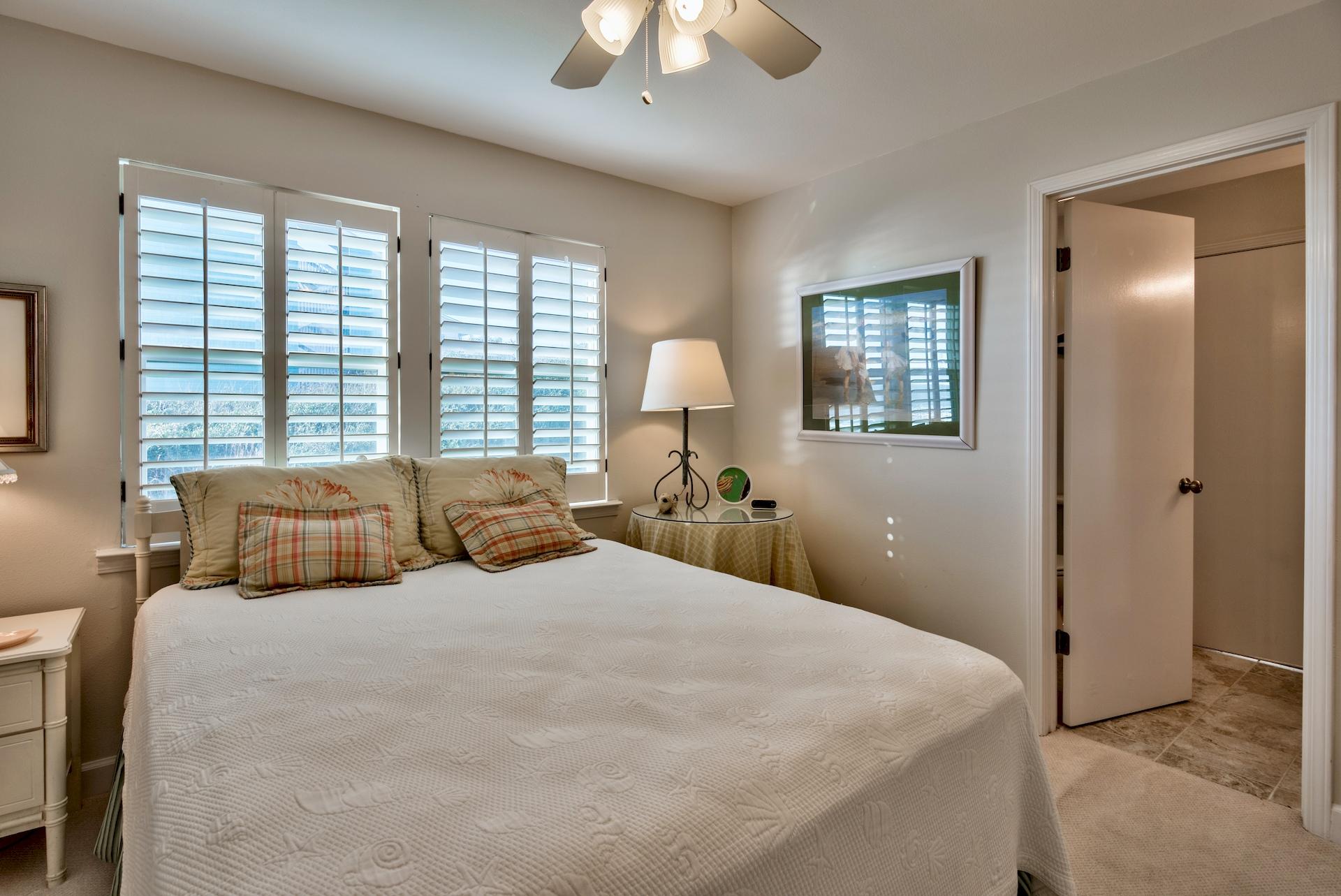 WHISPERING SANDS CONDO - Residential