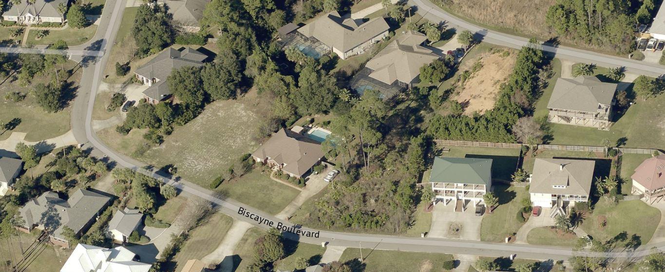 BISCAYNE POINTE - Land