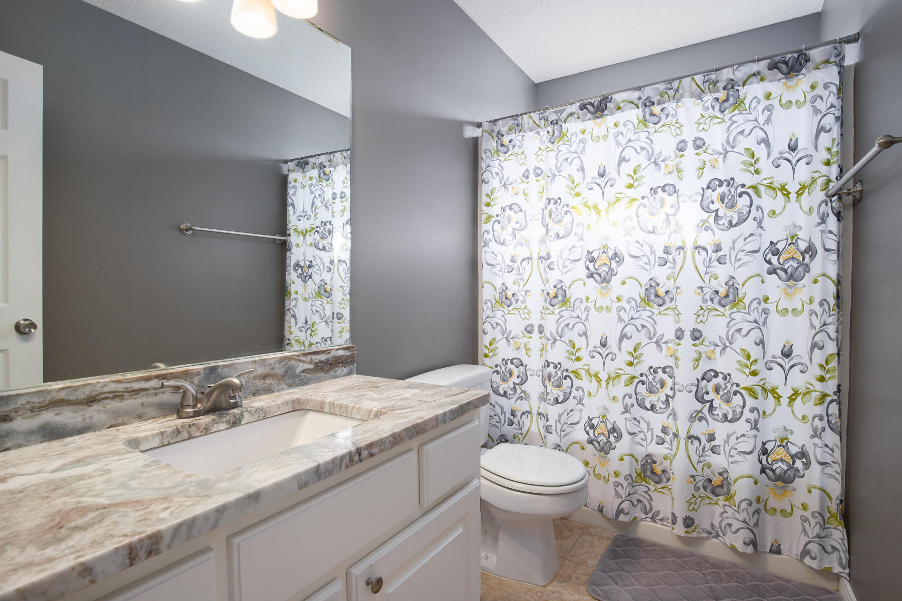 MALIBU GARDENS - Residential