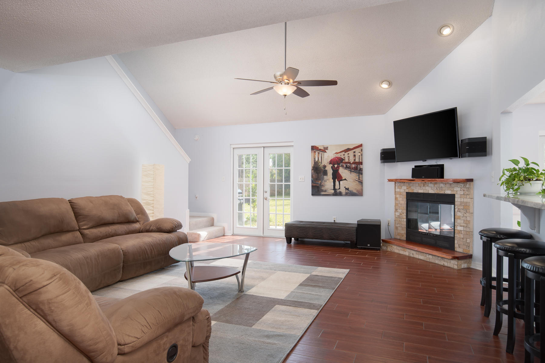 MALIBU GARDENS - Residential