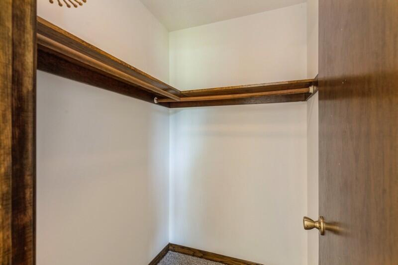 SHOAL CREEK MANOR WEST - Residential