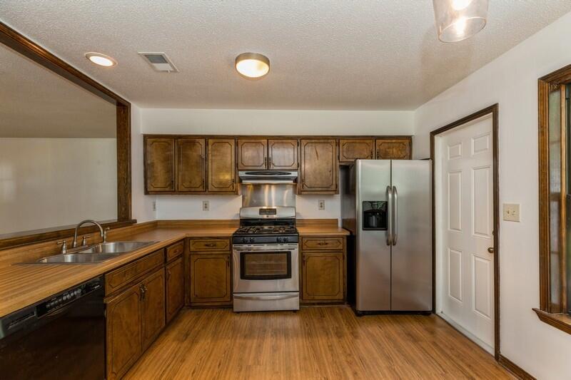 SHOAL CREEK MANOR WEST - Residential