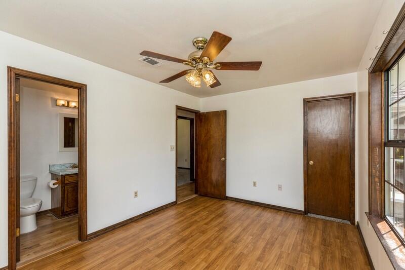SHOAL CREEK MANOR WEST - Residential