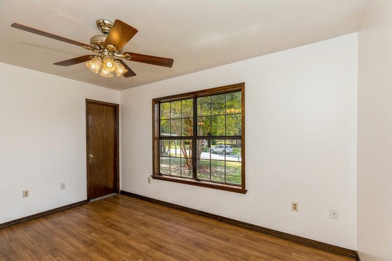 SHOAL CREEK MANOR WEST - Residential