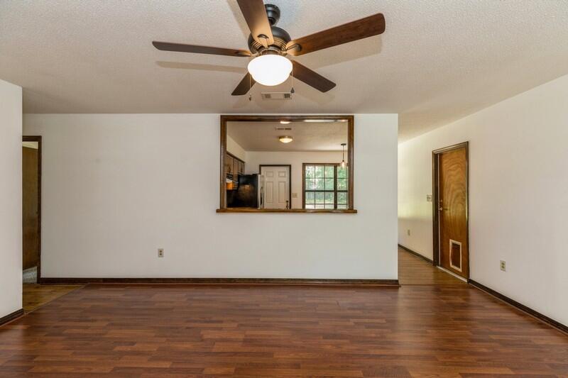 SHOAL CREEK MANOR WEST - Residential