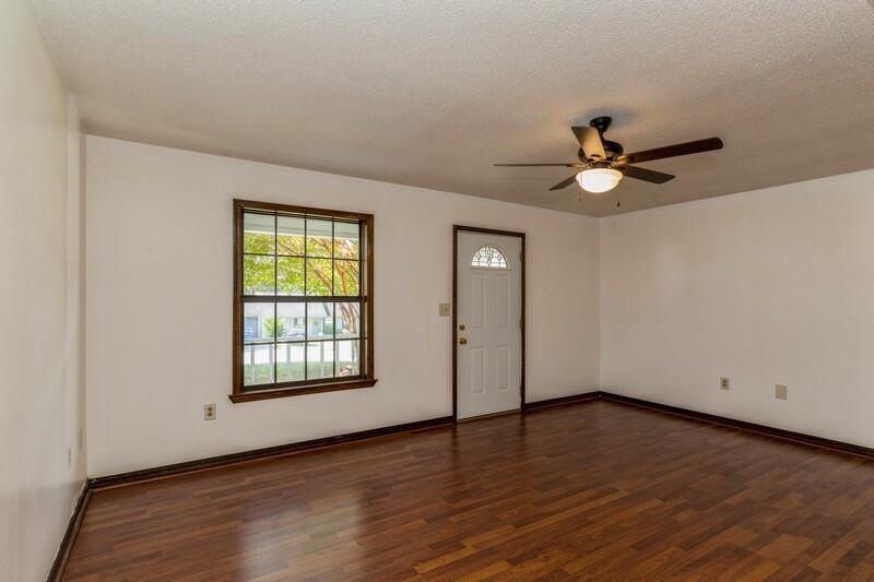 SHOAL CREEK MANOR WEST - Residential