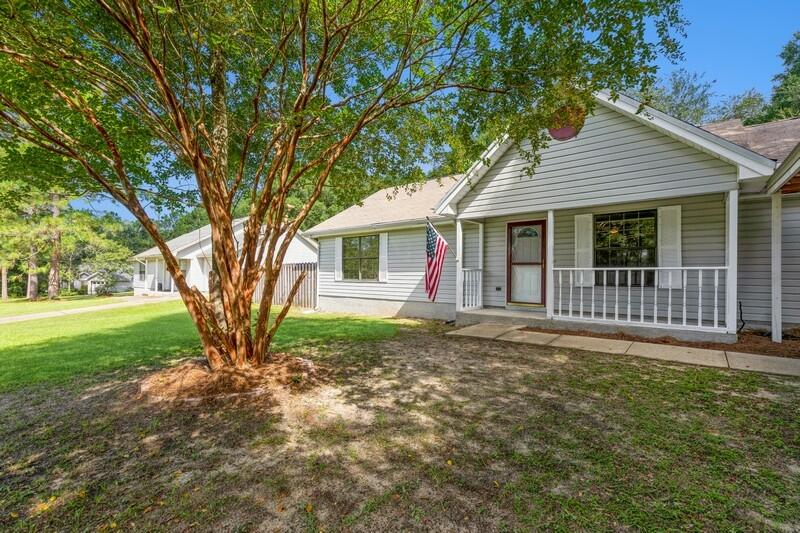 SHOAL CREEK MANOR WEST - Residential