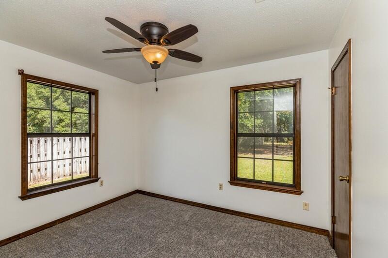 SHOAL CREEK MANOR WEST - Residential