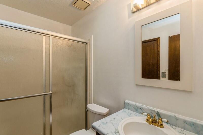 SHOAL CREEK MANOR WEST - Residential