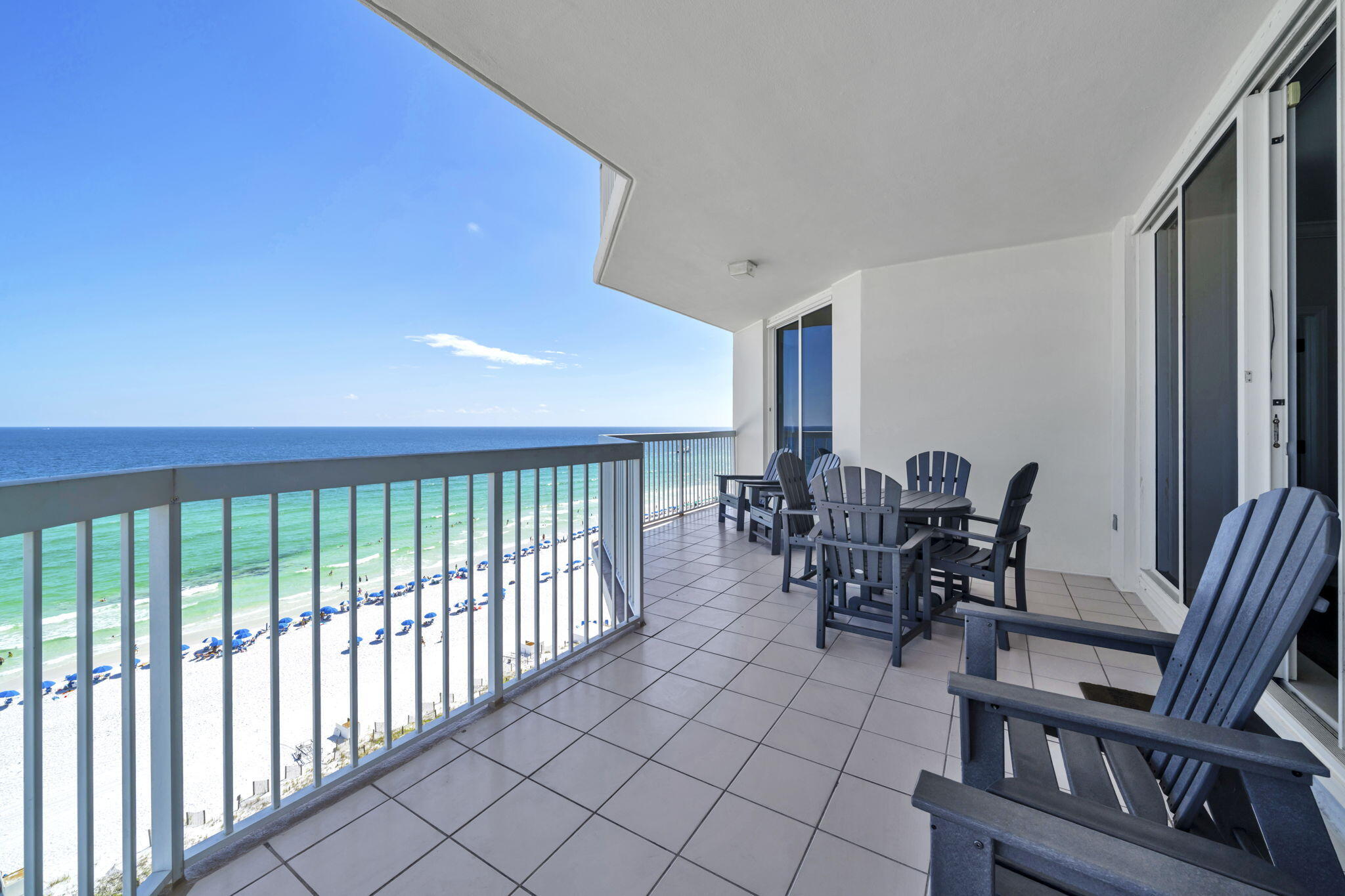 SILVER BEACH TOWERS - Residential