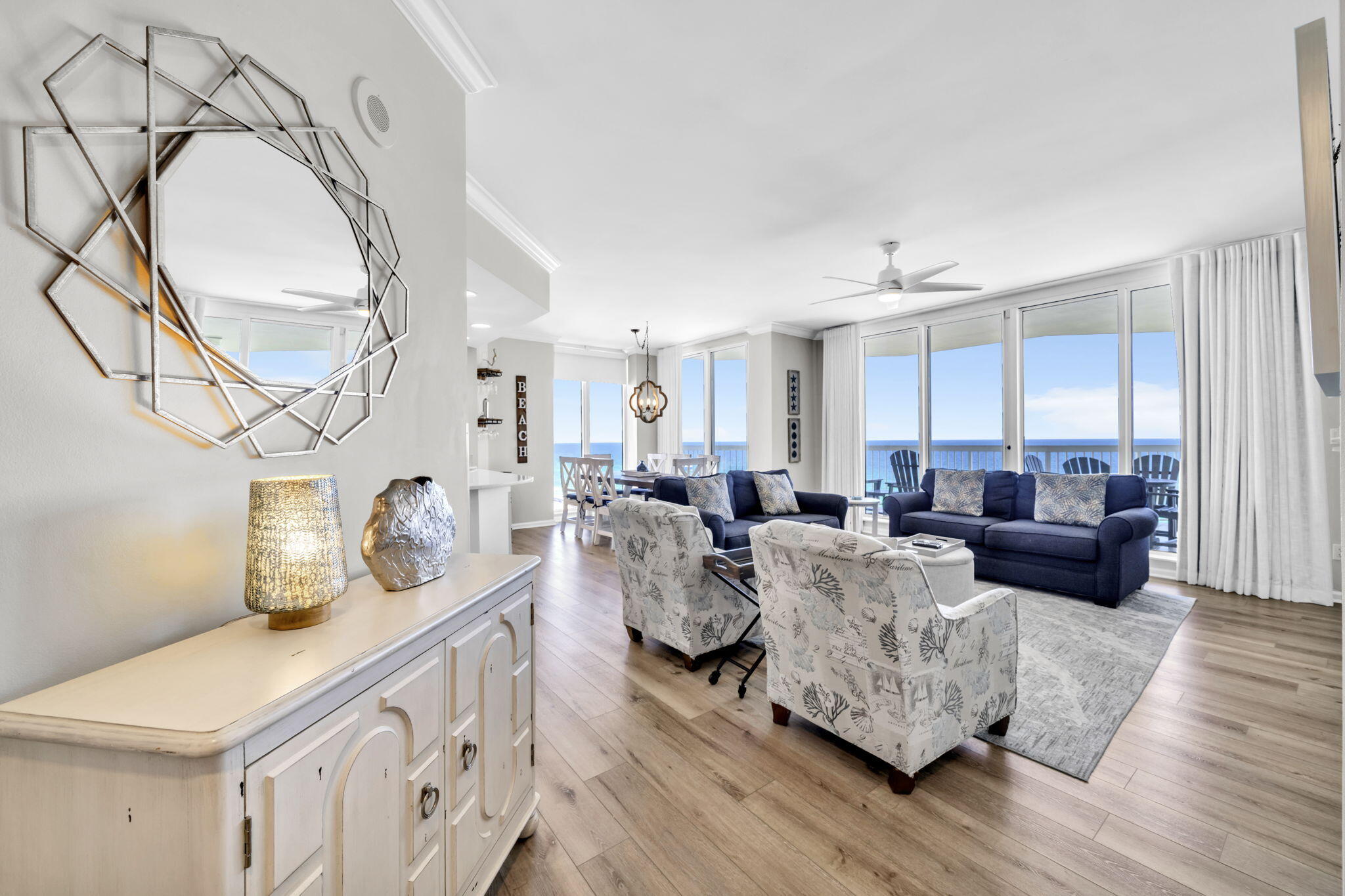 SILVER BEACH TOWERS - Residential