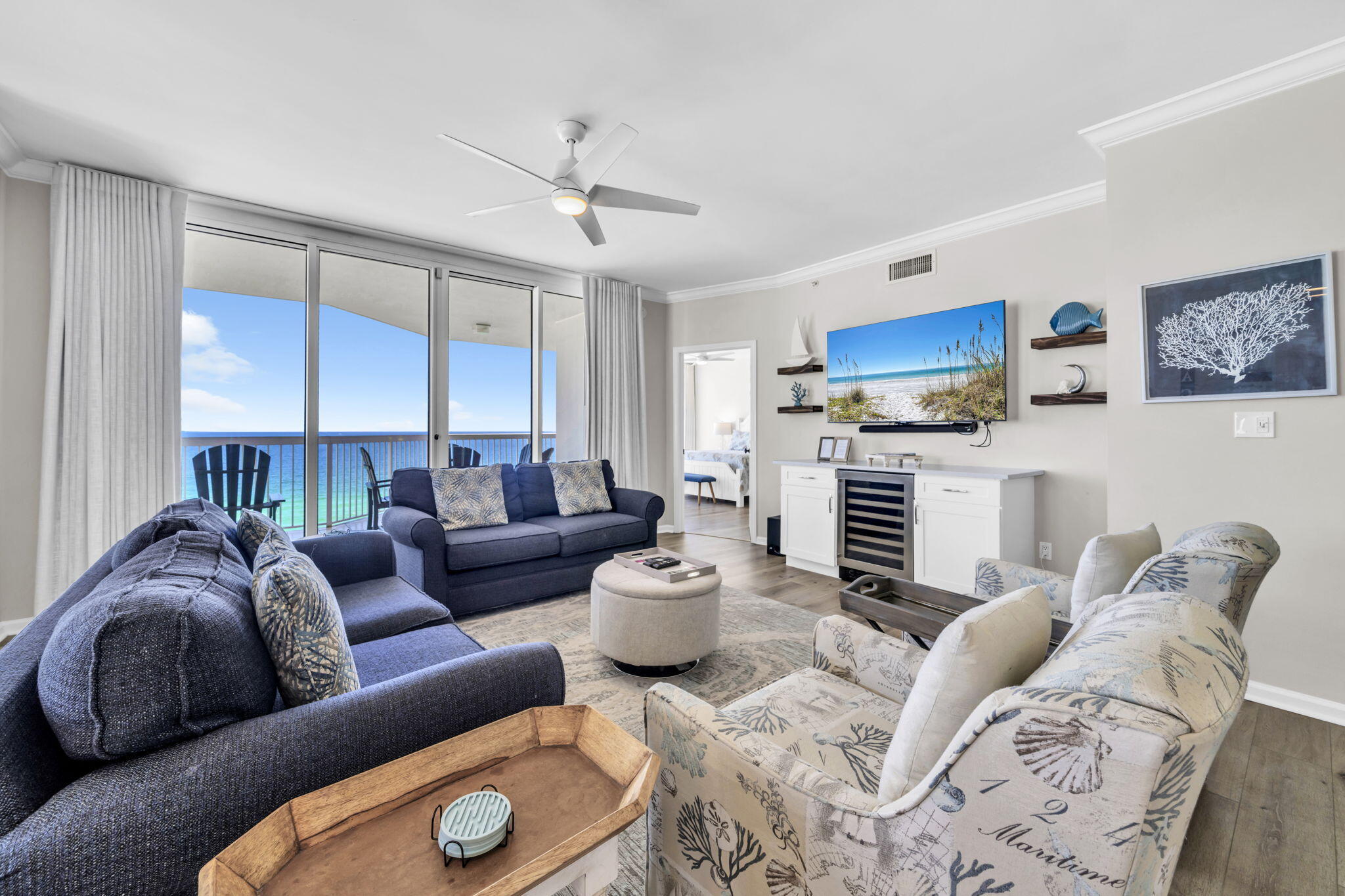 SILVER BEACH TOWERS - Residential