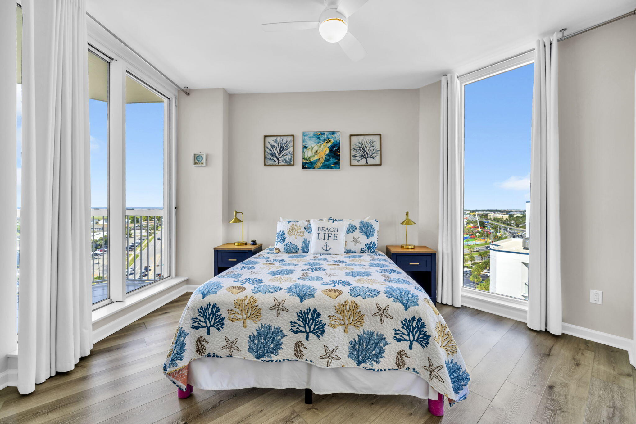 SILVER BEACH TOWERS - Residential