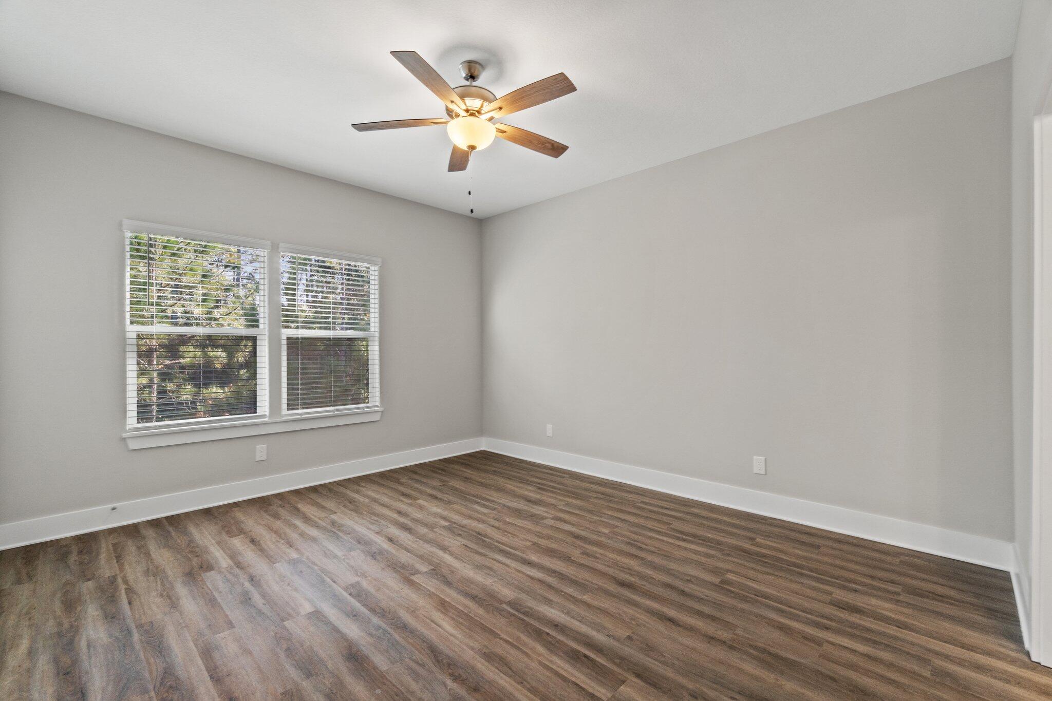 VERANDAS AT FREEPORT - Residential Lease