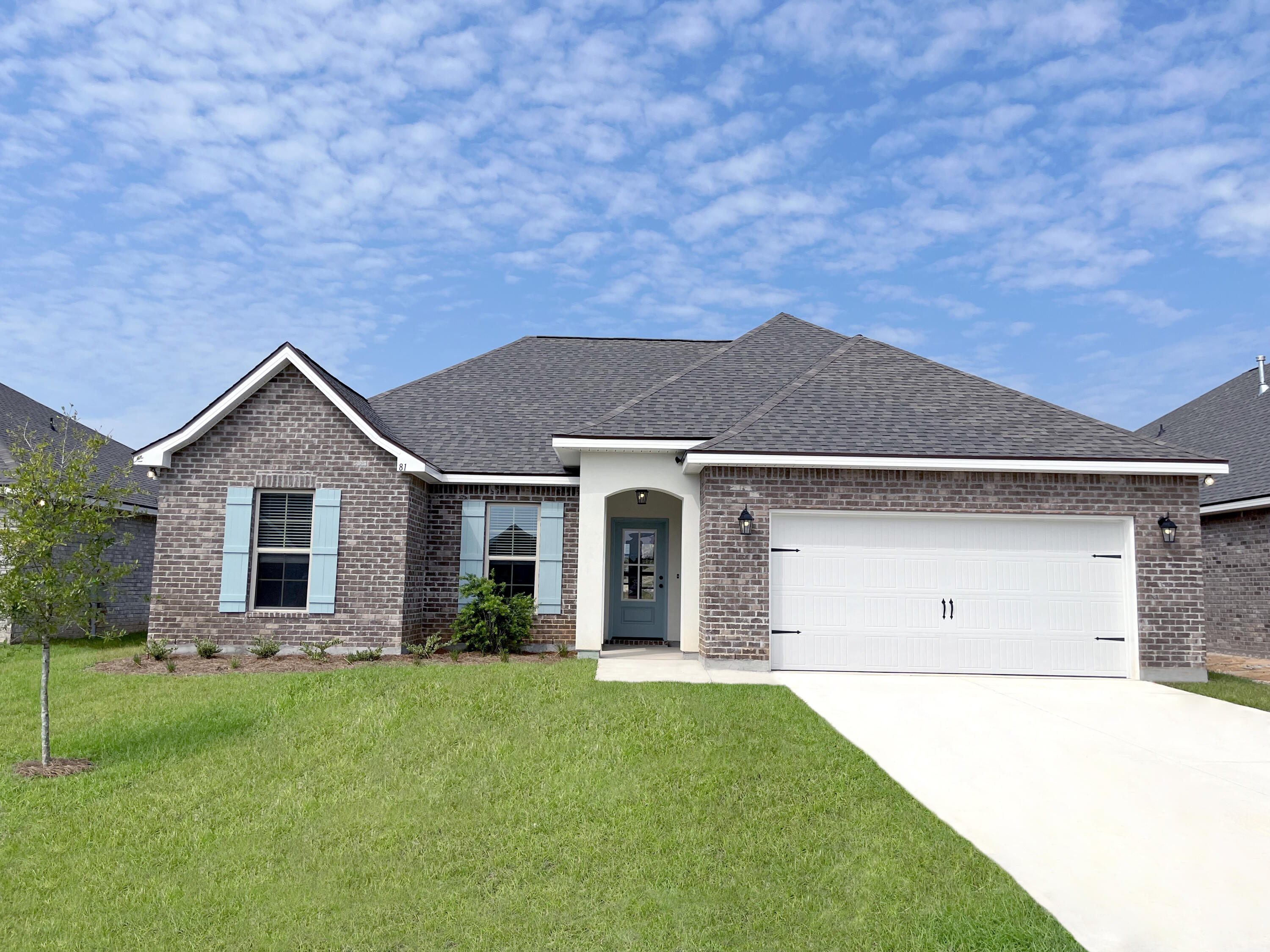 THE BLUFFS AT LAFAYETTE - Residential