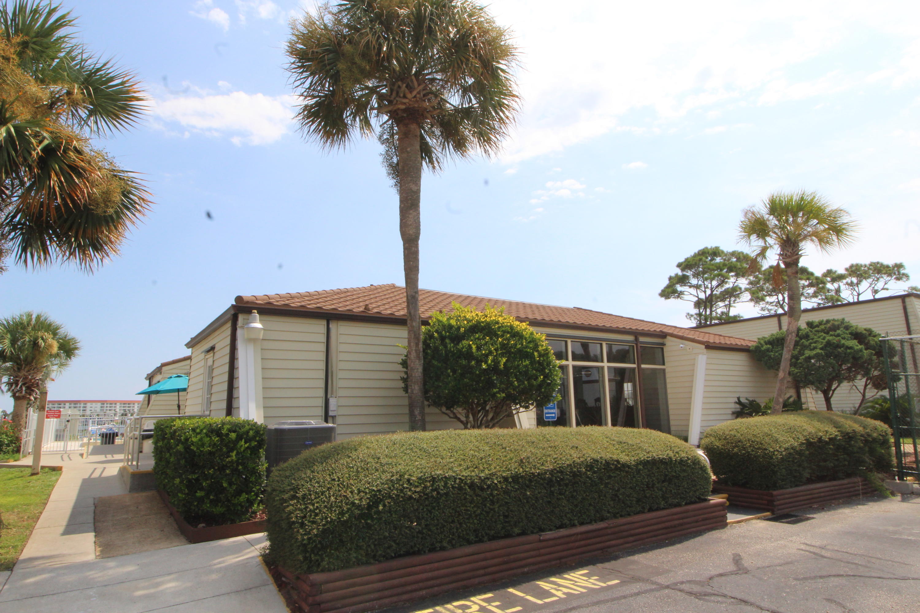 FOUNTAINHEAD CONDOMINIUMS - Residential