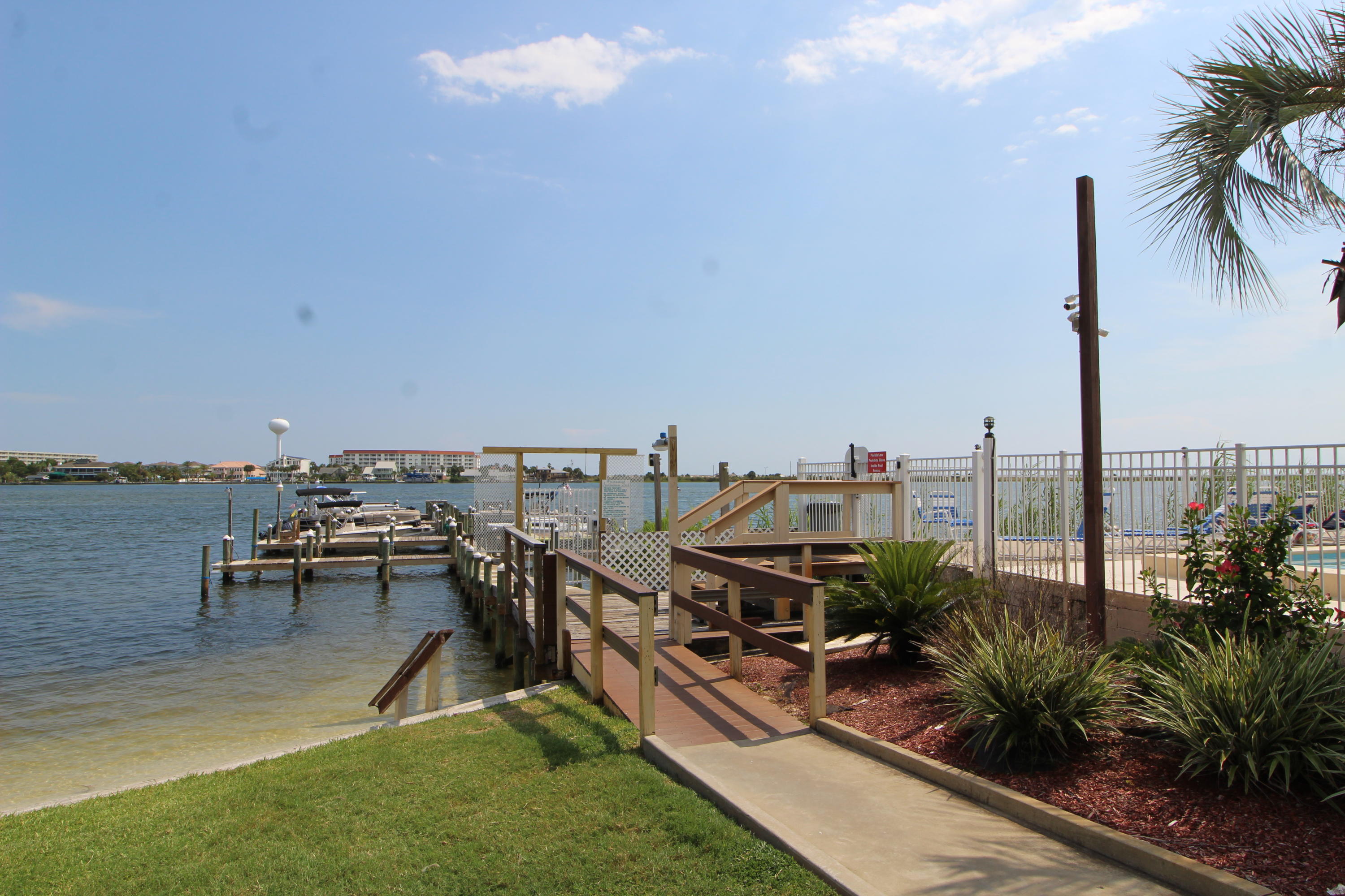 FOUNTAINHEAD CONDOMINIUMS - Residential