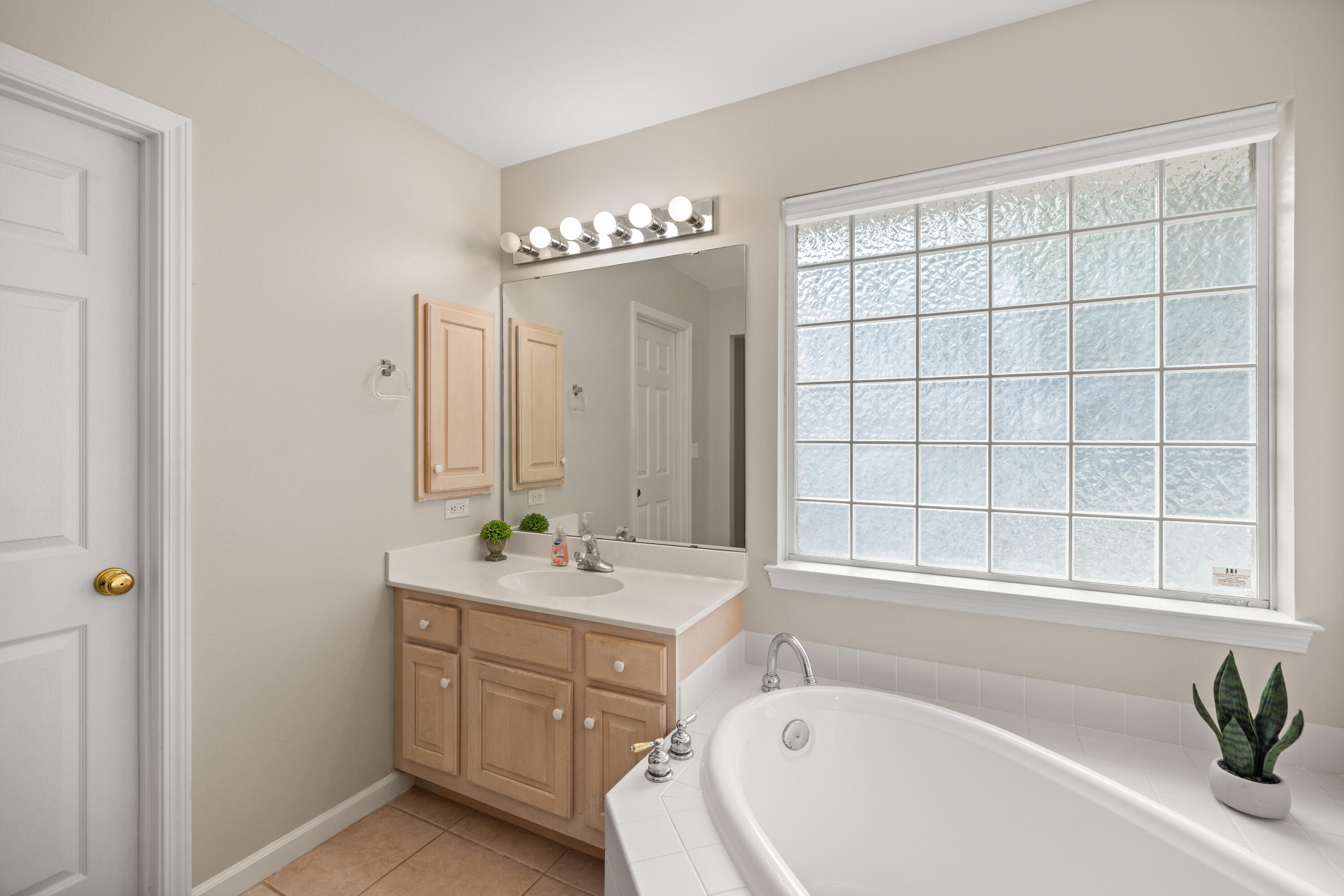 CEDAR RIDGE - Residential
